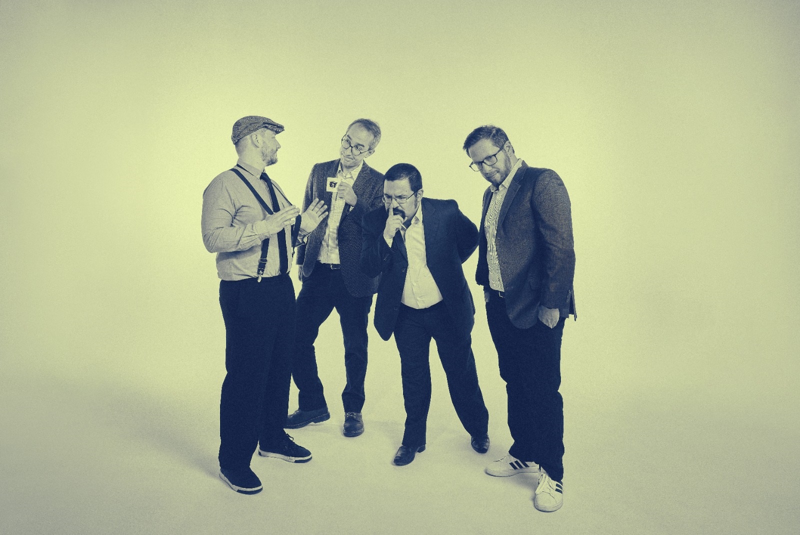 Escucha ‘El baile de los que sobran’ en una nueva versión de Bonus Trak