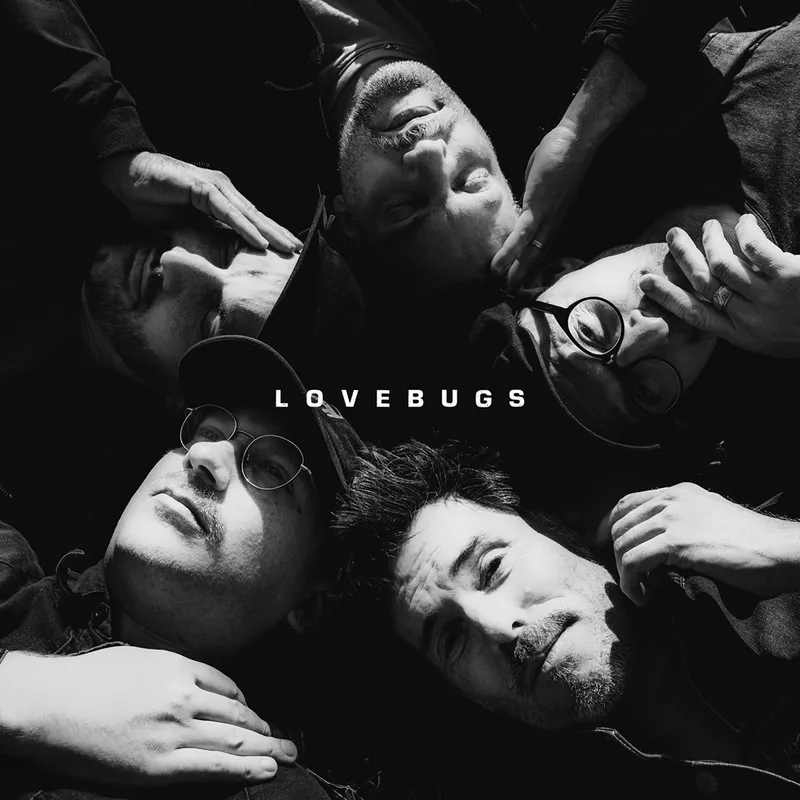 Lovebugs presenta “Hurry Up and Wait”, una canción sobre aprender a vivir el presente
