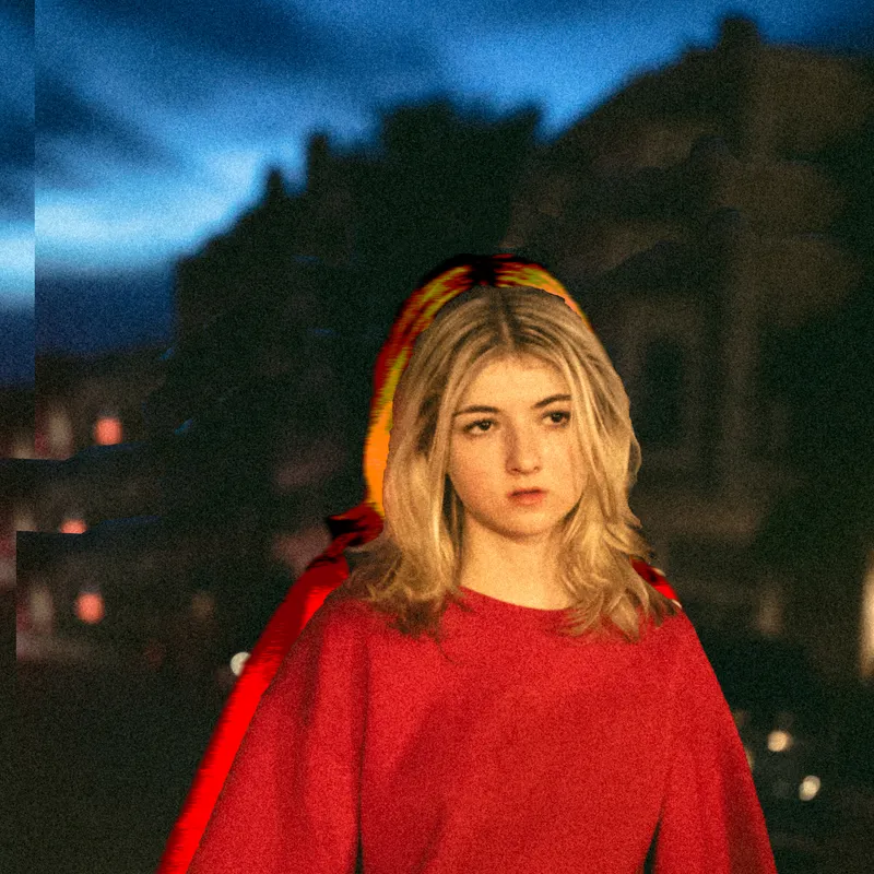 Ava Valianti — “alterations”: cuando cambiarte no consigue hacerte sentir suficiente