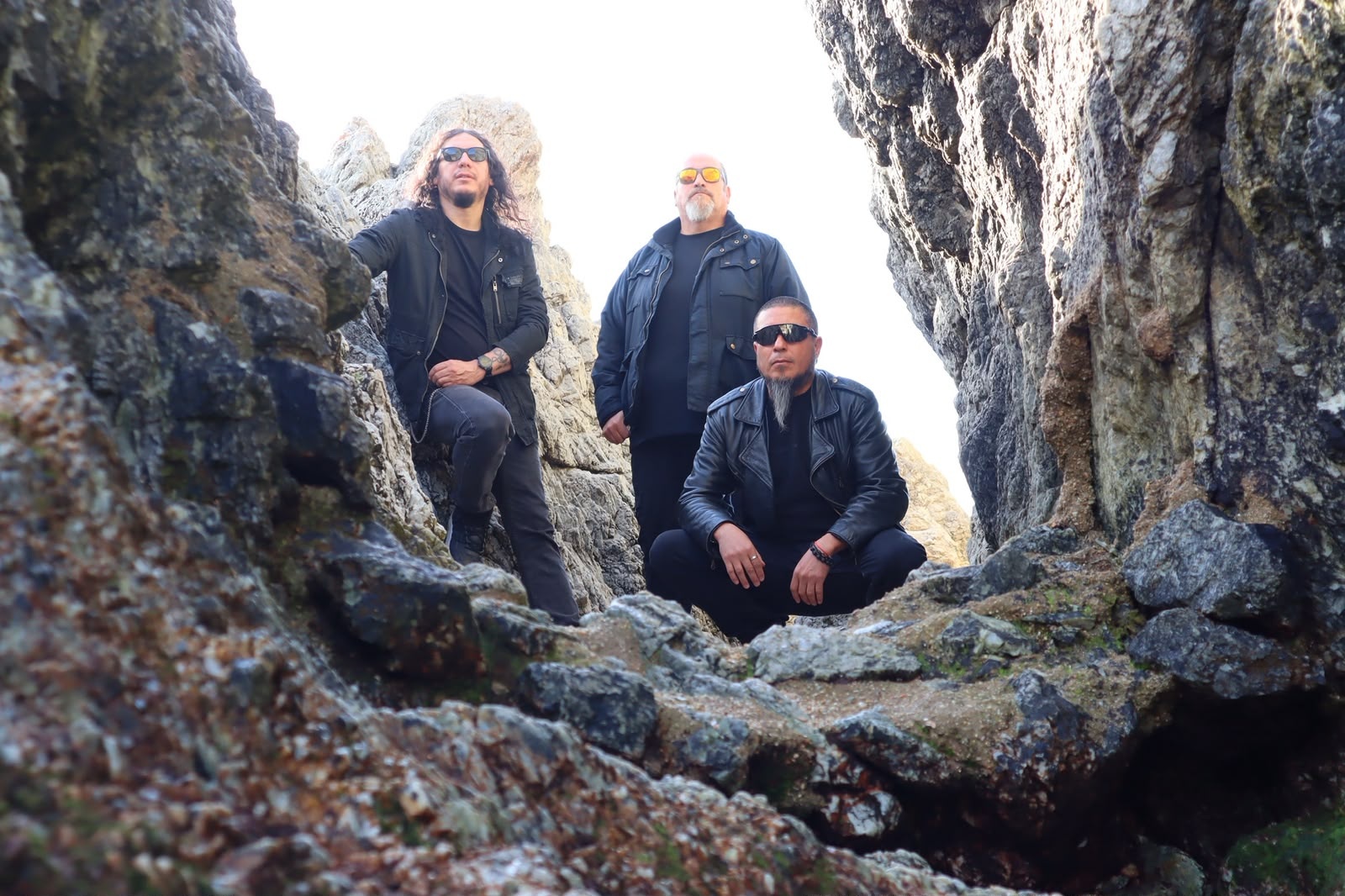 Un disco de metal que aborda las dualidades del ser humano, así es ‘Entre fuego y sombras’ de AIn Ad Hominem